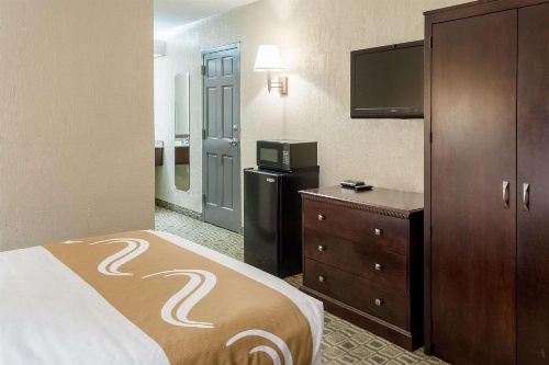 Quality Inn Moss Point image 8